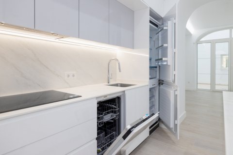 Dzīvoklis pārdošanā Cadiz, Spānijā 1 istaba, 82.76 m2 Nr. 106079 - attēls 8