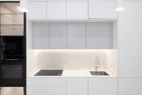 Dzīvoklis pārdošanā Cadiz, Spānijā 1 istaba, 82.76 m2 Nr. 106079 - attēls 4