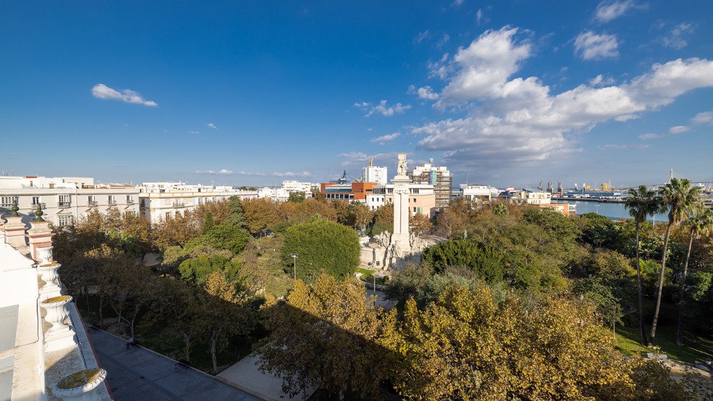 Penthouse in Cadiz, Spain 1 bedroom, 73.91 sq.m. No. 106078