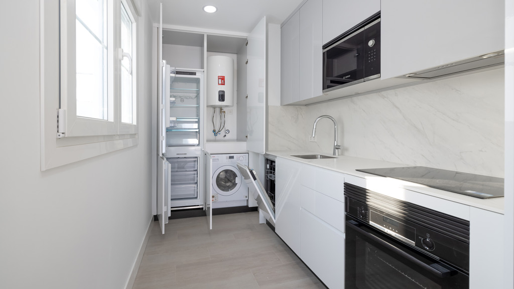 Penthouse in Cadiz, Spain 1 bedroom, 73.91 sq.m. No. 106078