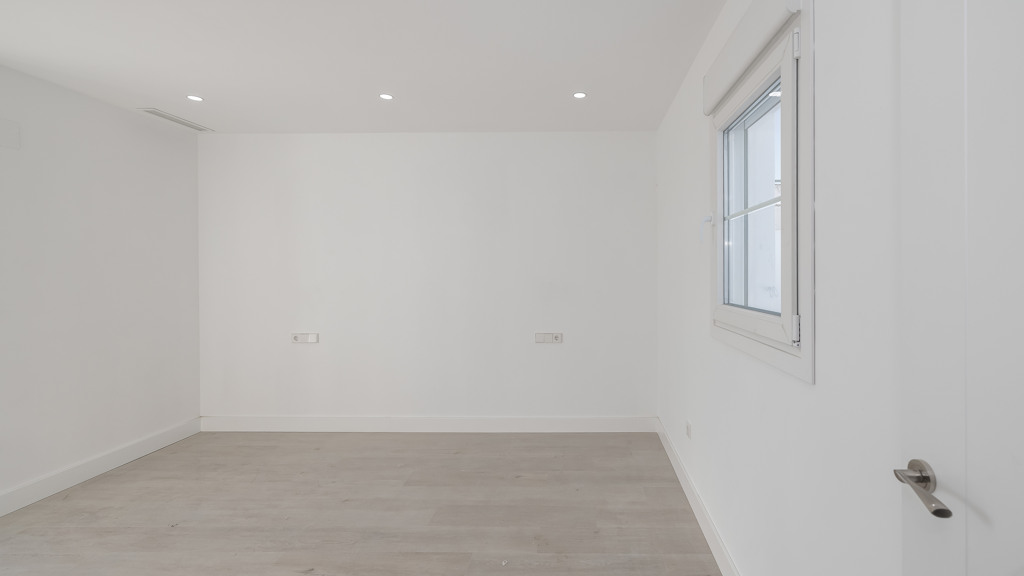 Penthouse in Cadiz, Spain 1 bedroom, 73.91 sq.m. No. 106078