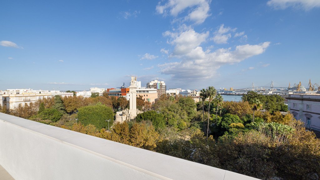 Penthouse in Cadiz, Spain 1 bedroom, 73.91 sq.m. No. 106078