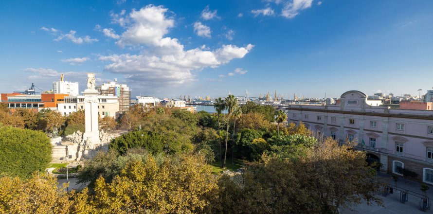 Penthouse Cadiz, Spain 1 bedroom, 73.91 sq.m. No. 106078