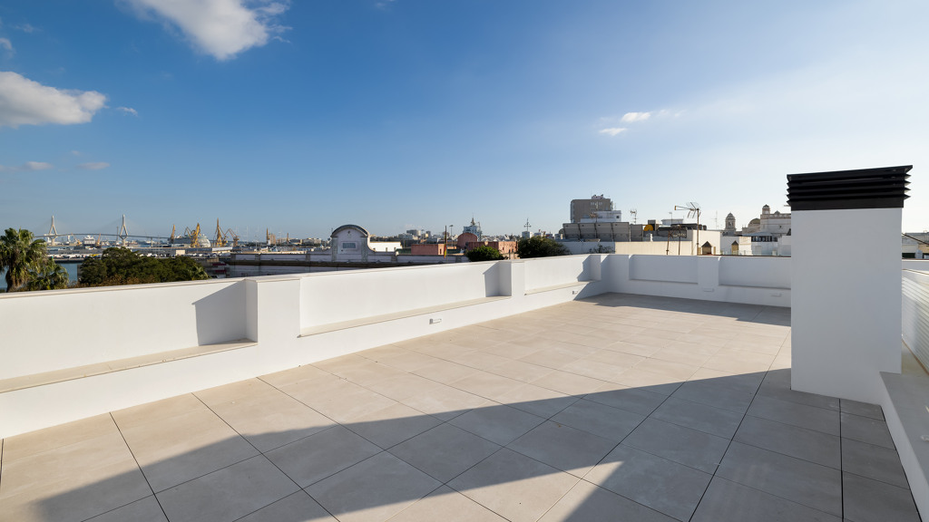 Penthouse in Cadiz, Spain 1 bedroom, 73.91 sq.m. No. 106078