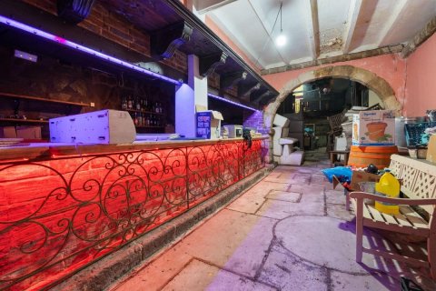 Gewerbeimmobilien zum Verkauf in Torrevieja, Alicante, Spanien 263 m2 Nr. 112942 - Foto 3