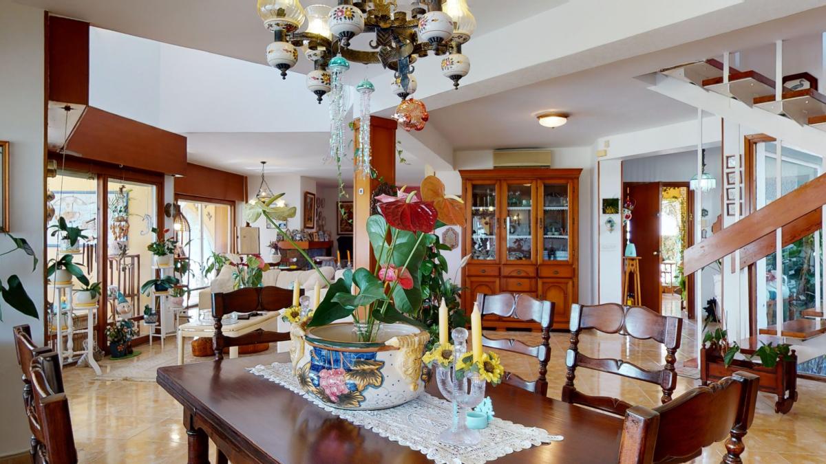 Villa Alicante, Spānijā 8 istabas, 480 m2 Nr. 112934