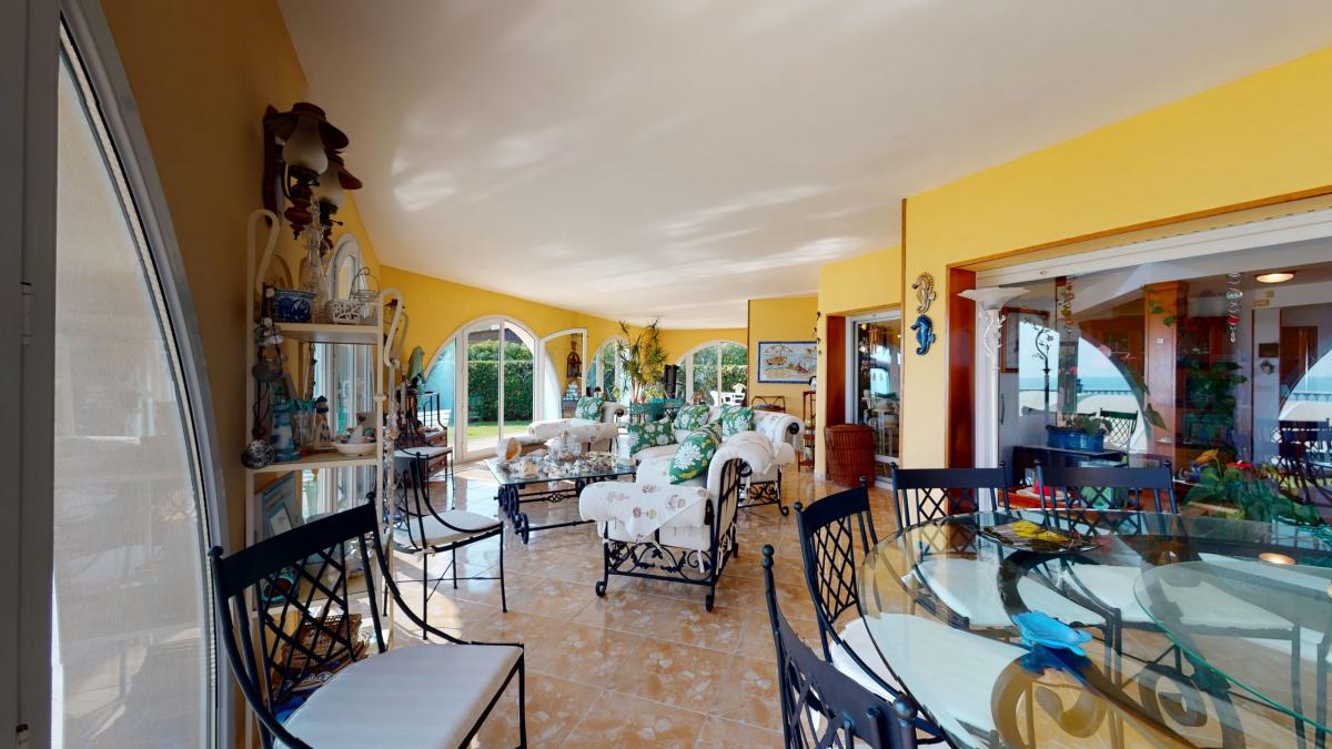 Villa Alicante, Spānijā 8 istabas, 480 m2 Nr. 112934