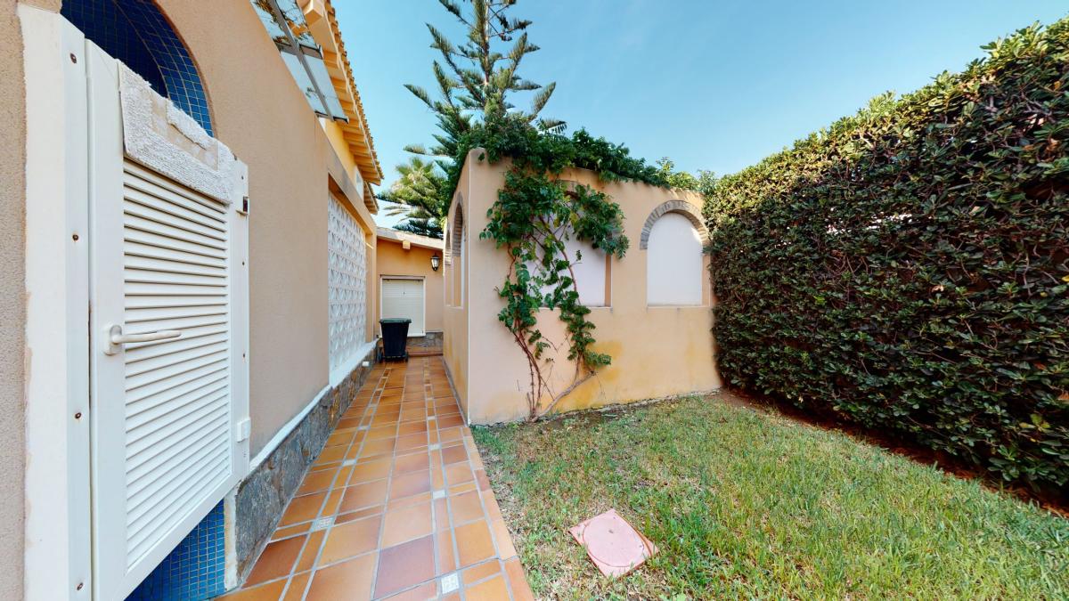 Villa Alicante, Spānijā 8 istabas, 480 m2 Nr. 112934