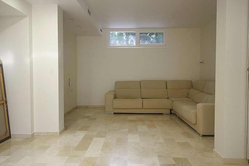 Villa in La Zenia, Alicante, Spain 5 bedrooms, 306 sq.m. No. 103370