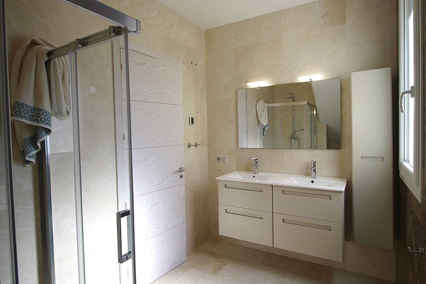 Villa in La Zenia, Alicante, Spain 5 bedrooms, 306 sq.m. No. 103370