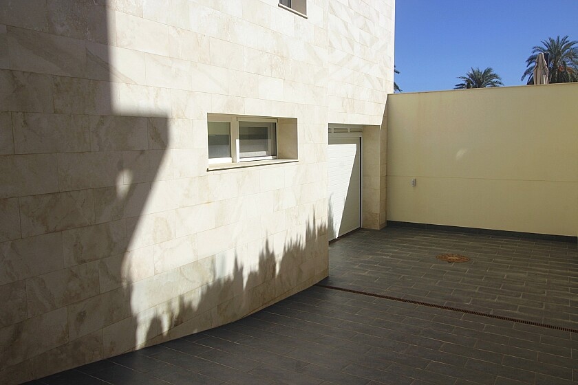 Villa in La Zenia, Alicante, Spain 5 bedrooms, 306 sq.m. No. 103370