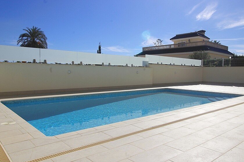 Villa in La Zenia, Alicante, Spain 5 bedrooms, 306 sq.m. No. 103370