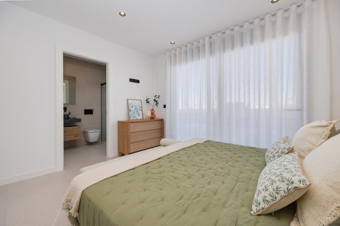 Huvila myytävänä Torrevieja, Alicante, Espanja, 3 makuuhuonetta, 142 m2 No. 112324 - kuva 18
