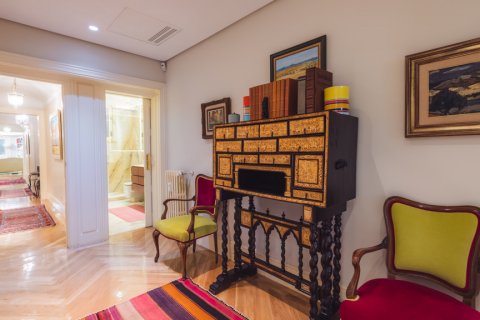 Wohnung zum Verkauf Madrid, Spanien 5 Schlafzimmer, 355 m2 Nr. 108034 - Foto 18