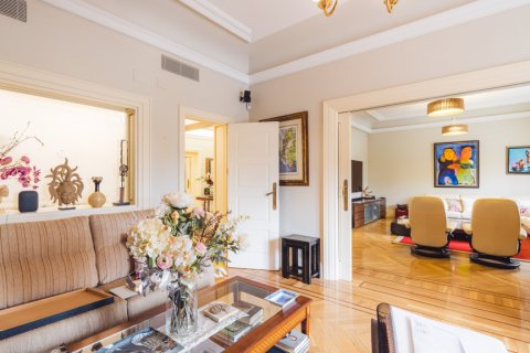Wohnung zum Verkauf Madrid, Spanien 5 Schlafzimmer, 355 m2 Nr. 108034 - Foto 5