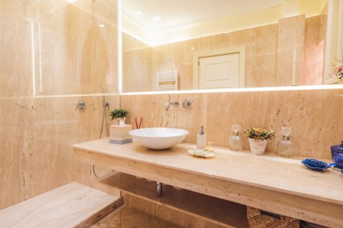Wohnung zum Verkauf Madrid, Spanien 5 Schlafzimmer, 355 m2 Nr. 108034 - Foto 25