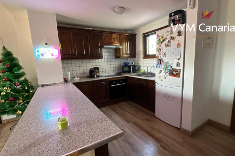 Apartment for sale Adeje, Tenerife, Spain 3 bedrooms, 75 sq.m. No. 108031 - photo 5