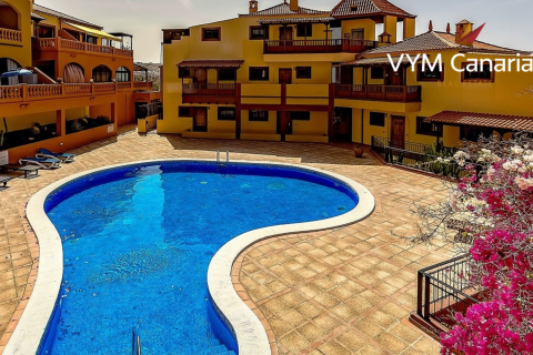 Apartment for sale Adeje, Tenerife, Spain 3 bedrooms, 75 sq.m. No. 108031 - photo 2