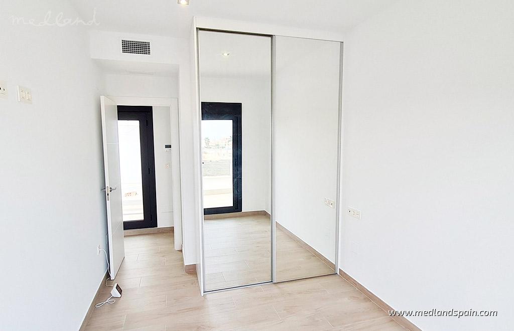 Villa en La Zenia, Alicante, España 3 dormitorios, 97 m2 No. 9419