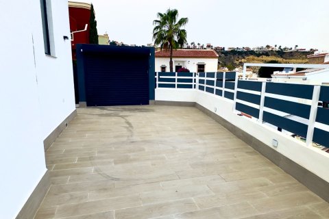 House for sale in Rojales, Alicante, Spain 4 bedrooms, 260 sq.m. No. 95585 - photo 8