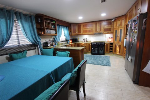 Villa for sale Catral, Alicante, Spain 7 bedrooms, 403 sq.m. No. 113114 - photo 7