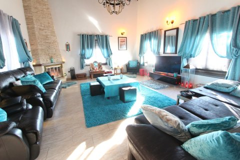 Villa for sale Catral, Alicante, Spain 7 bedrooms, 403 sq.m. No. 113114 - photo 5