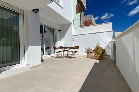 Bungalow till salu Pilar de la Horadada, Alicante, Spanien 3 sovrum, 92 kvm. Nr. 114693 - foto 3