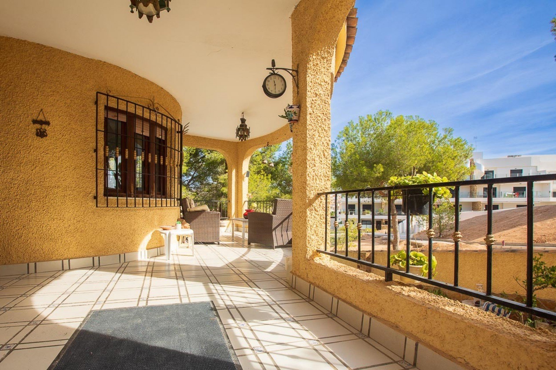 Villa in Urbanizacion Las Filipinas, Alicante, Spanien 6 Schlafzimmer, 180 m2 Nr. 114686