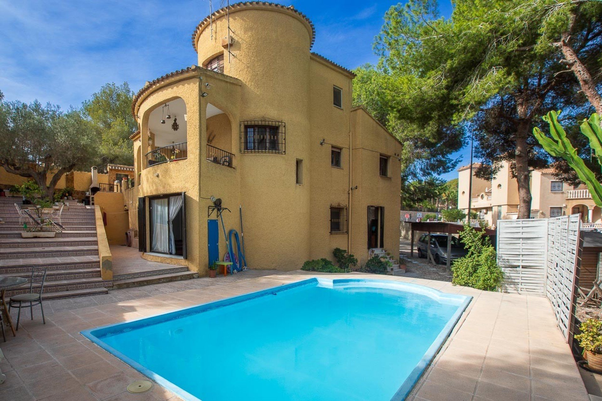 Villa in Urbanizacion Las Filipinas, Alicante, Spanien 6 Schlafzimmer, 180 m2 Nr. 114686