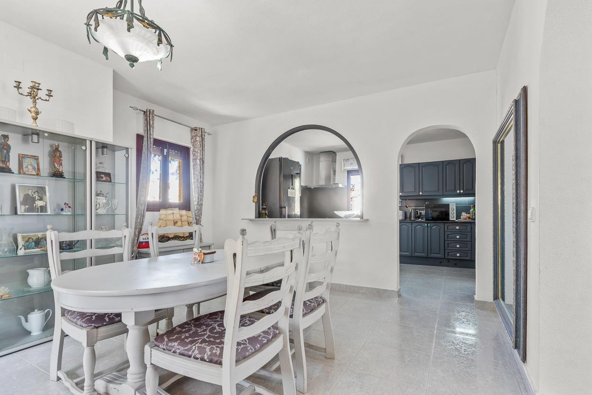Villa in Urbanizacion Las Filipinas, Alicante, Spanien 6 Schlafzimmer, 180 m2 Nr. 114686