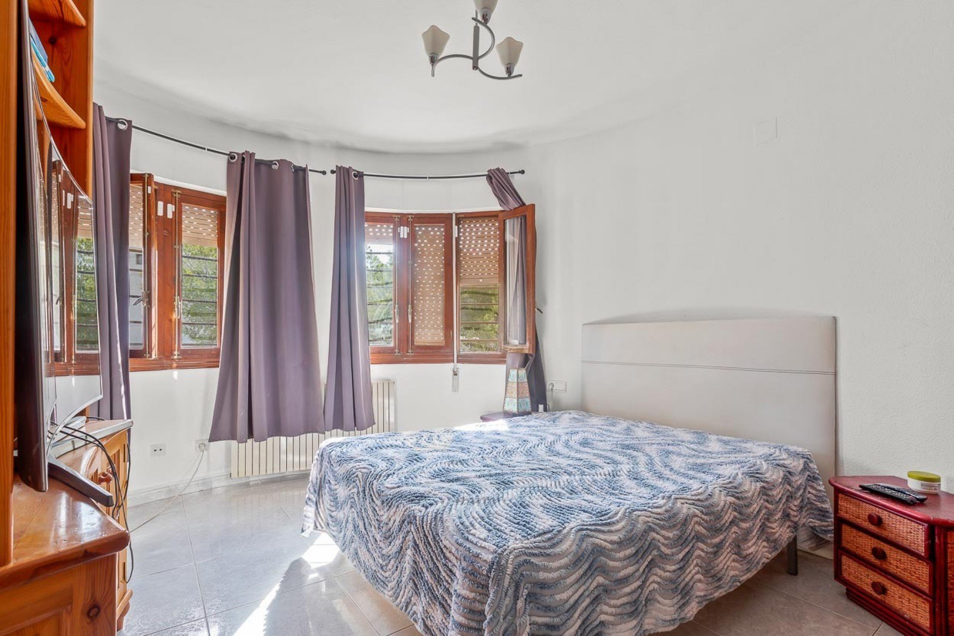 Villa in Urbanizacion Las Filipinas, Alicante, Spanien 6 Schlafzimmer, 180 m2 Nr. 114686