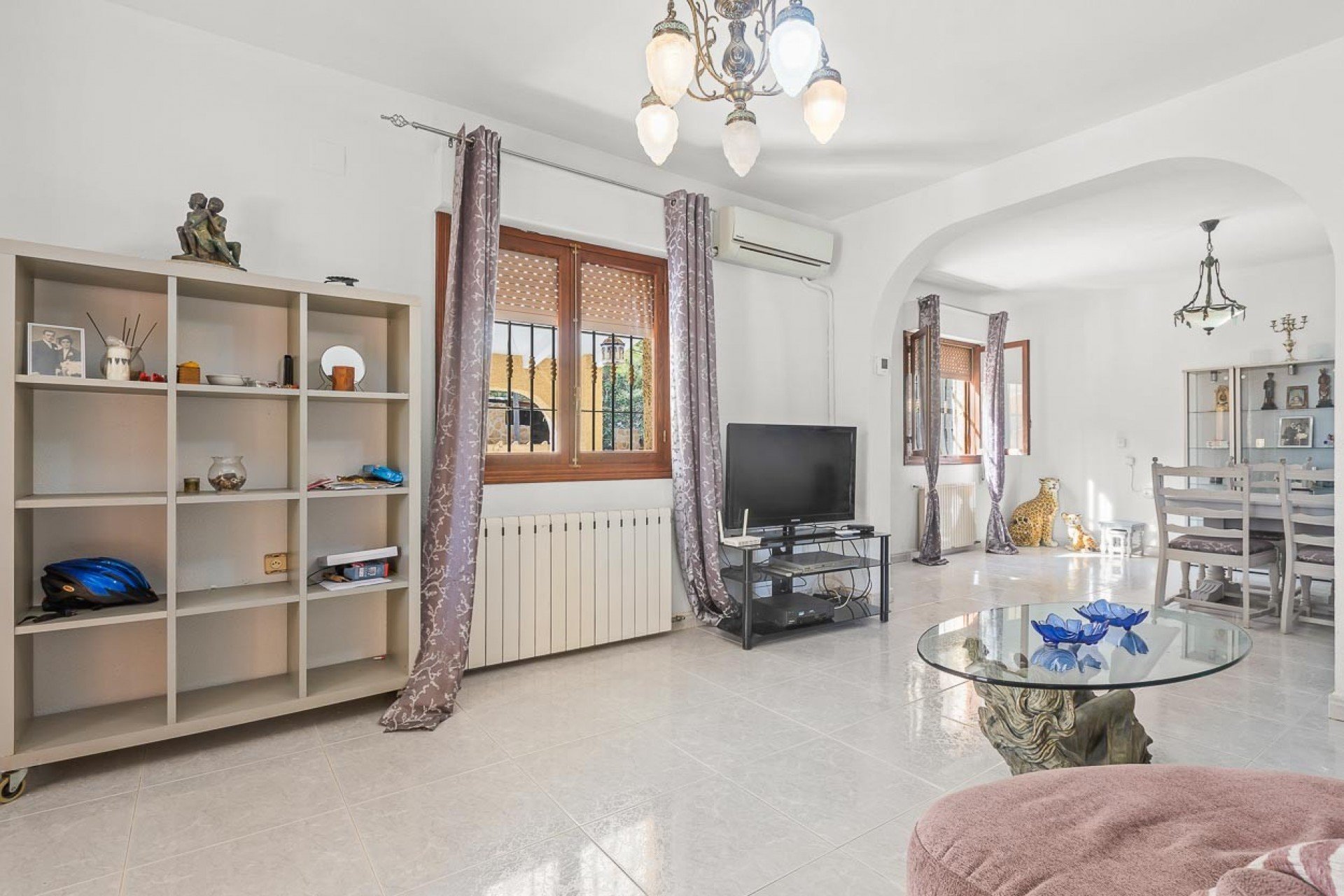 Villa in Urbanizacion Las Filipinas, Alicante, Spanien 6 Schlafzimmer, 180 m2 Nr. 114686