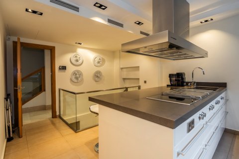 Townhouse zum Verkauf Madrid, Spanien 7 Schlafzimmer, 575 m2 Nr. 106344 - Foto 25