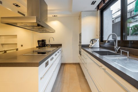Townhouse zum Verkauf Madrid, Spanien 7 Schlafzimmer, 575 m2 Nr. 106344 - Foto 24