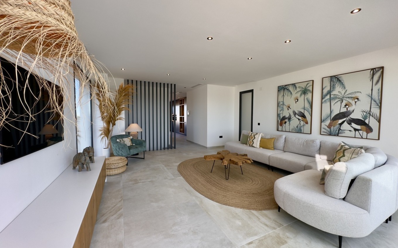 Bungalow i Alicante, Spanien 4 sovrum, 80 kvm. Nr. 112073