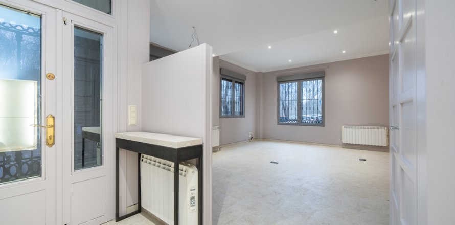 Dzīvoklis Madrid, Spānijā 1 istaba, 97 m2 Nr. 107729