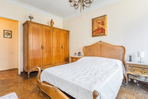 Apartment for sale Madrid, Spain 4 bedrooms, 142 sq.m. No. 107727 - photo 24