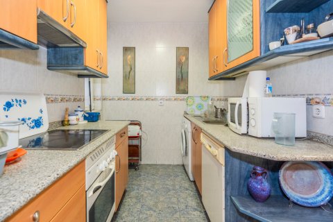 Apartment for sale Madrid, Spain 4 bedrooms, 142 sq.m. No. 107727 - photo 10