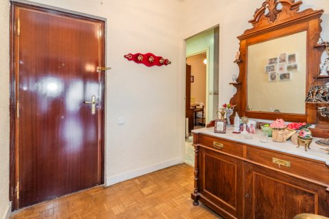 Apartment for sale Madrid, Spain 4 bedrooms, 142 sq.m. No. 107727 - photo 27