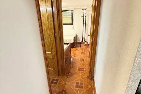 Huoneisto myytävänä Alicante, Espanja, 3 makuuhuonetta, 133 m2 No. 117782 - kuva 22