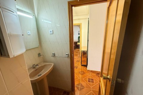 Huoneisto myytävänä Alicante, Espanja, 3 makuuhuonetta, 133 m2 No. 117782 - kuva 21