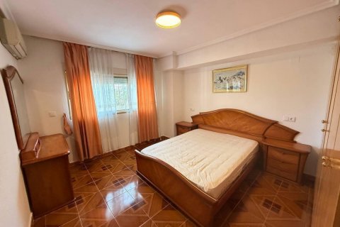 Huoneisto myytävänä Alicante, Espanja, 3 makuuhuonetta, 133 m2 No. 117782 - kuva 19