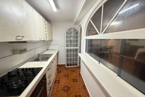 Huoneisto myytävänä Alicante, Espanja, 3 makuuhuonetta, 133 m2 No. 117782 - kuva 8
