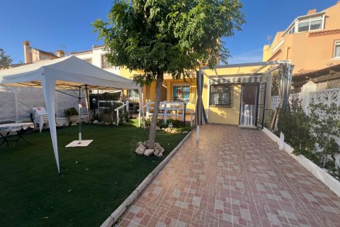 Villa pārdošanā Torrevieja, Alicante, Spānijā 4 istabas, 130 m2 Nr. 117786 - attēls 5