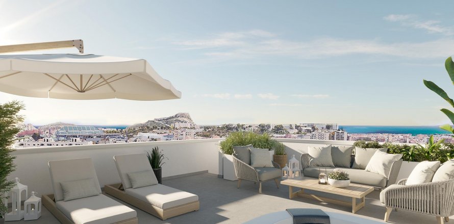 Ático Alicante, España 2 dormitorios, 82 m2 No. 111185