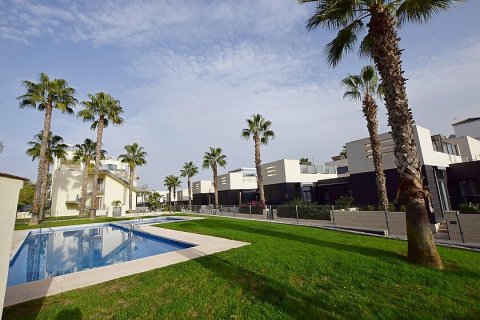 Продажа виллы Вилламартин, Аликанте, Испания 2 спальни, 80м2 №111197 - фото 15