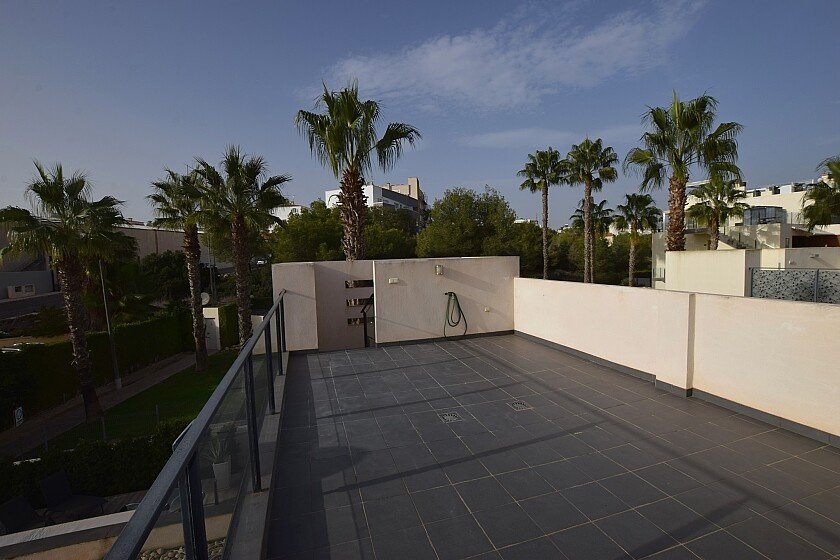 Villa à Villamartin, Alicante, Espagne 2 chambres, 80 m2 No. 111197