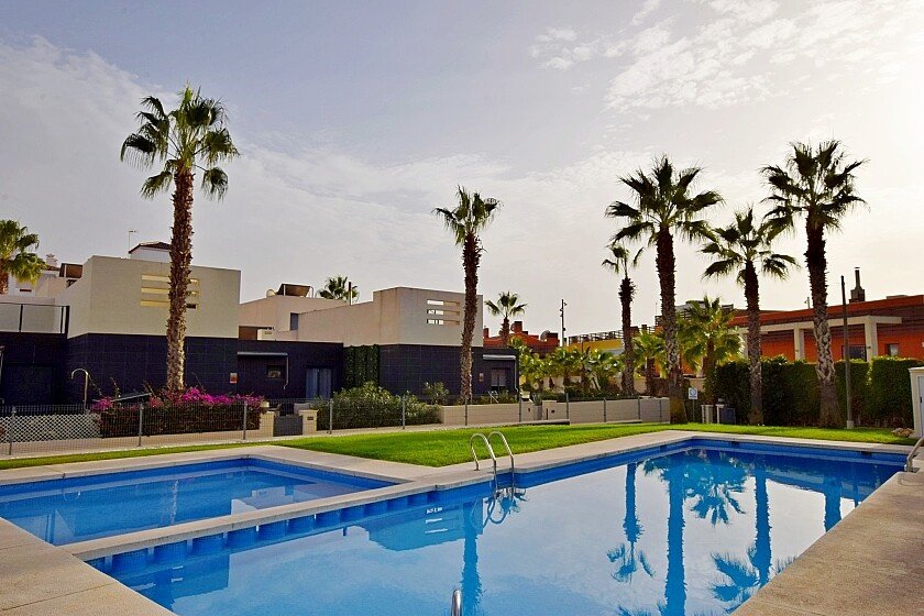 Villa à Villamartin, Alicante, Espagne 2 chambres, 80 m2 No. 111197