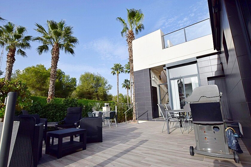 Villa à Villamartin, Alicante, Espagne 2 chambres, 80 m2 No. 111197