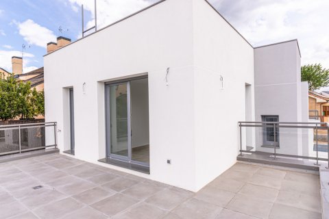 House for sale Torrelodones, Madrid, Spain 5 bedrooms, 310 sq.m. No. 107502 - photo 29